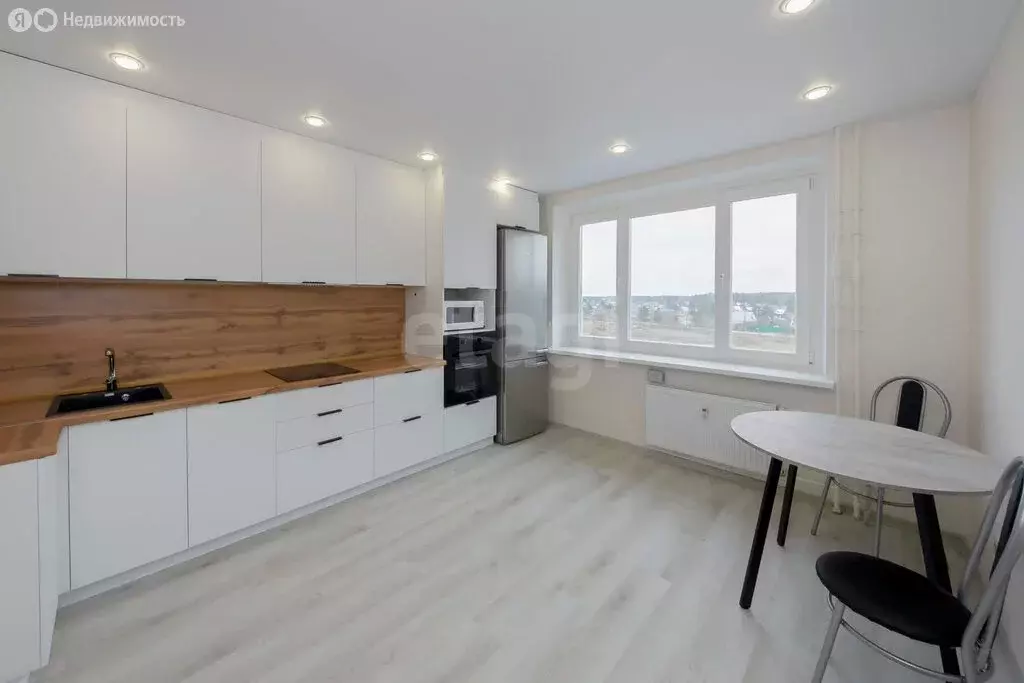 1-комнатная квартира: Тюмень, улица Монтажников, 42Б (39.7 м) - Фото 1