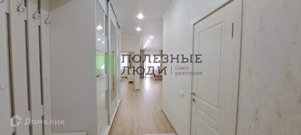 Продаётся 1-к квартира, 63.3 м - Фото 1