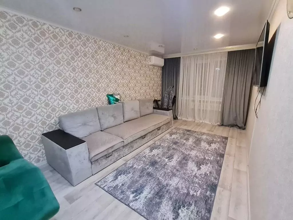 Квартира, 3 комнаты, 61.1 м - Фото 1