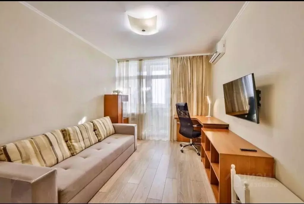 2-к кв. Крым, Симферополь ул. Исмаила Гаспринского (65.0 м) - Фото 1