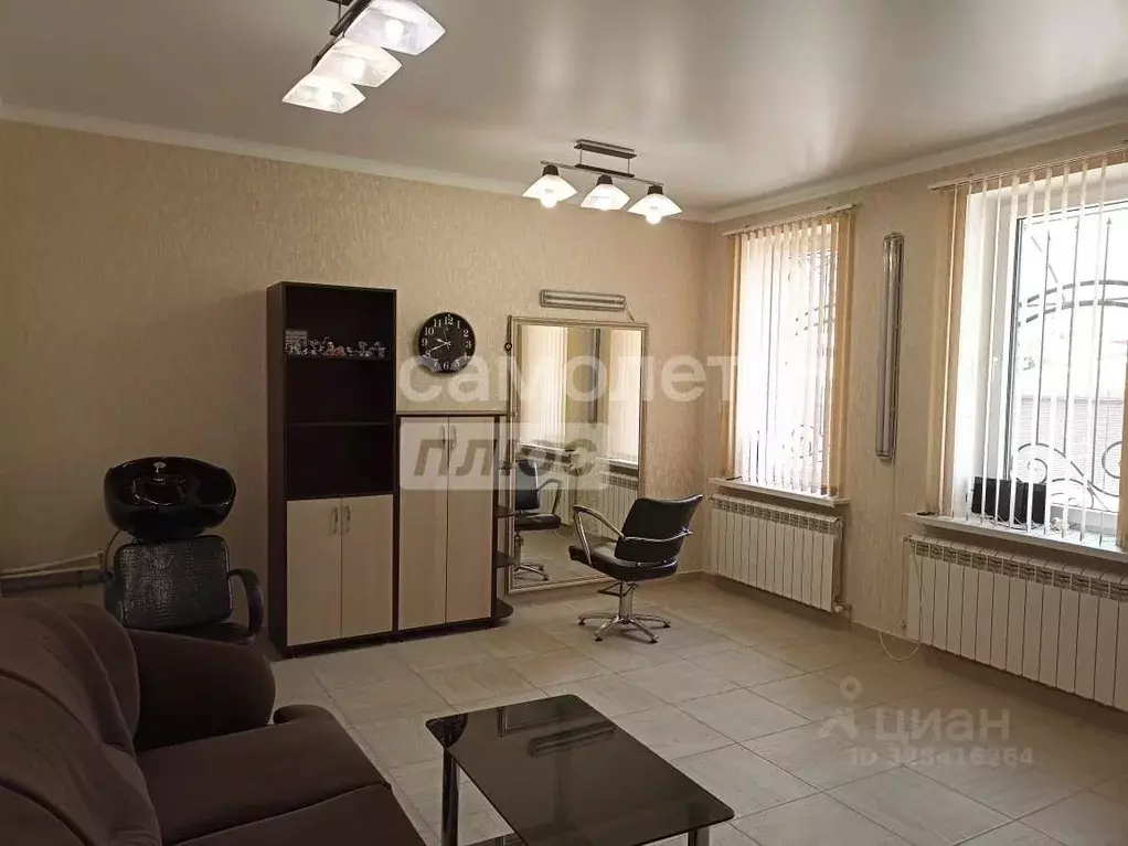 Дом в Кабардино-Балкария, Нальчик ул. Толстого (140 м) - Фото 1