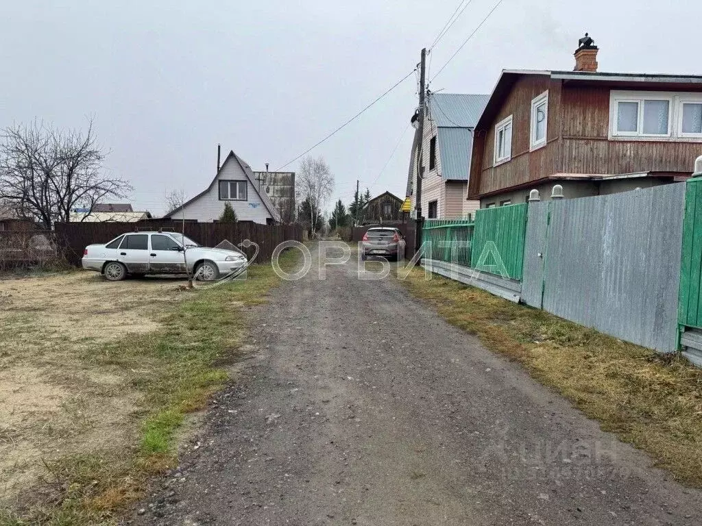 Участок в Тюменская область, Тюмень Автомобилист СНТ, ул. Черемуховая ... - Фото 1