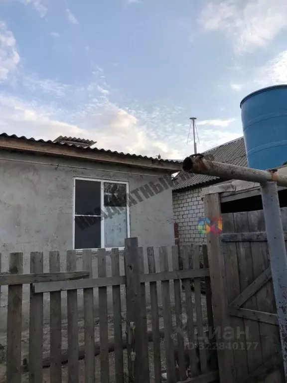 Дом в Калмыкия, Элиста ул. Имени У. Кнакиса, 26 (58 м) - Фото 2