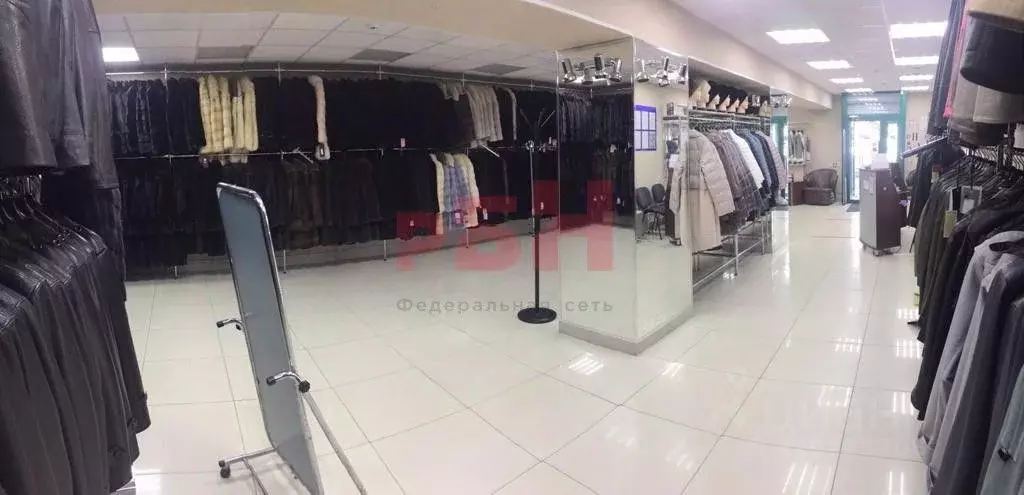 Торговая площадь в Курганская область, Курган ул. Гоголя, 80 (133 м) - Фото 1