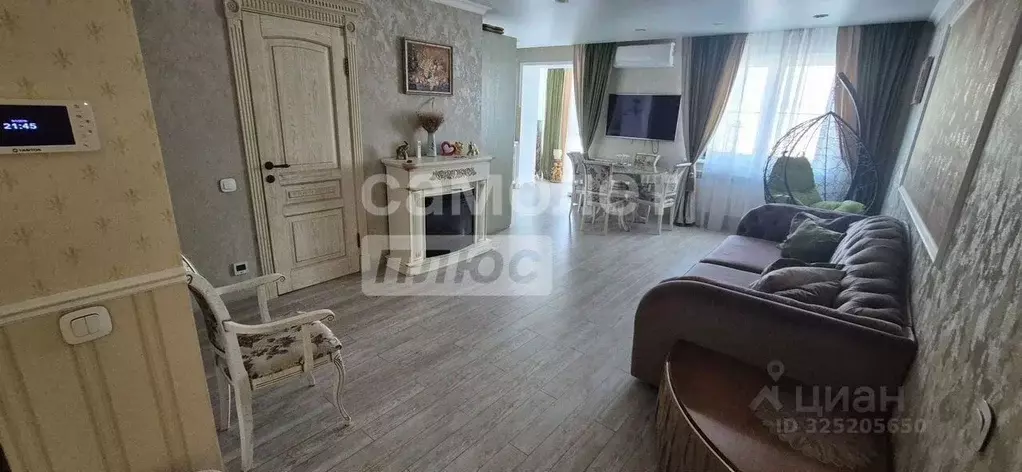 3-к кв. Липецкая область, Липецк ул. И.В. Свиридова, 10 (78.0 м) - Фото 1