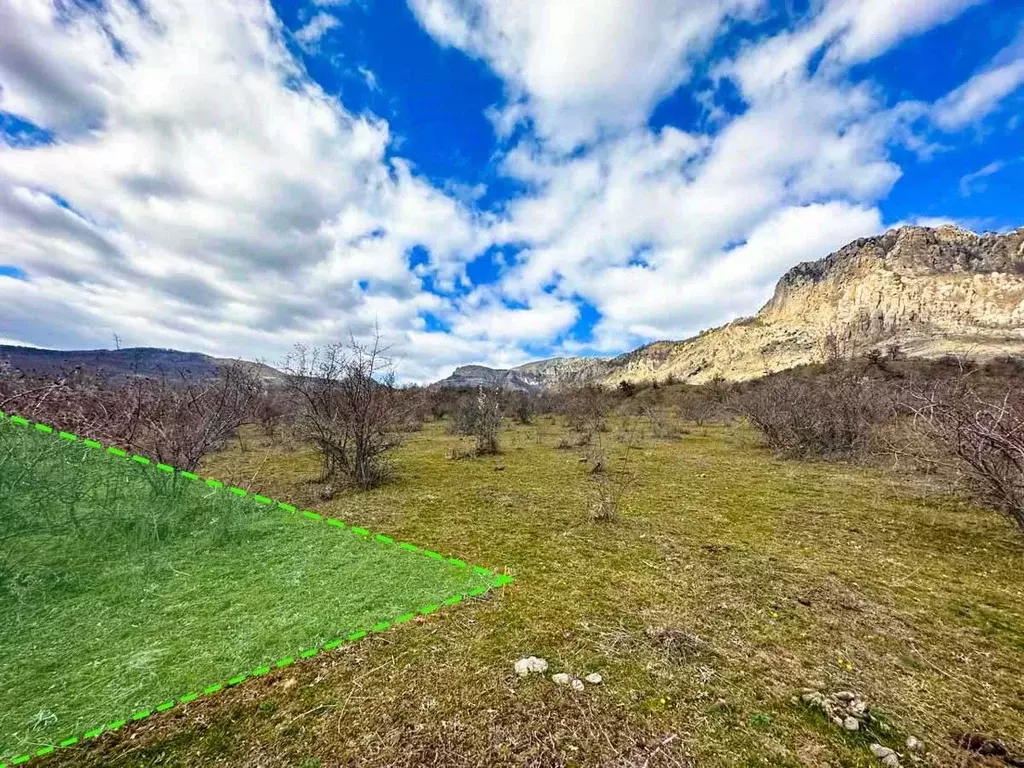 Участок в Крым, Алушта муниципальный округ, с. Лучистое ул. Имени Ю. ... - Фото 1