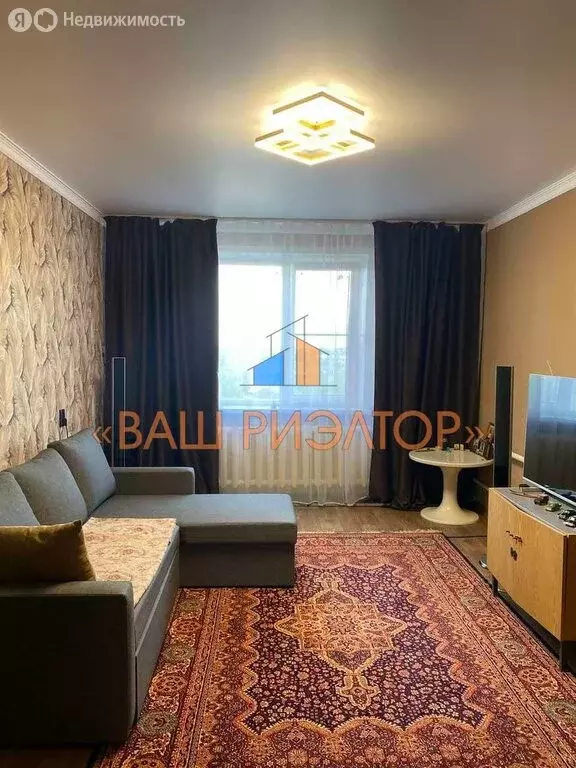1-комнатная квартира: Губкин, улица Кирова, 67А (39 м) - Фото 1