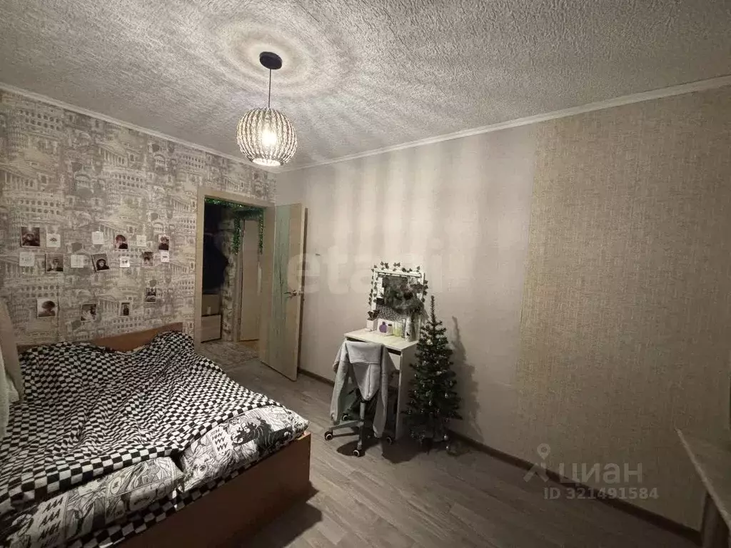 2-к кв. Псковская область, Остров ул. ДОС, 23 (53.0 м) - Фото 0