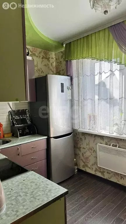 2-комнатная квартира: село Чигири, 4-й микрорайон, Сосновая улица, 3/3 ... - Фото 1