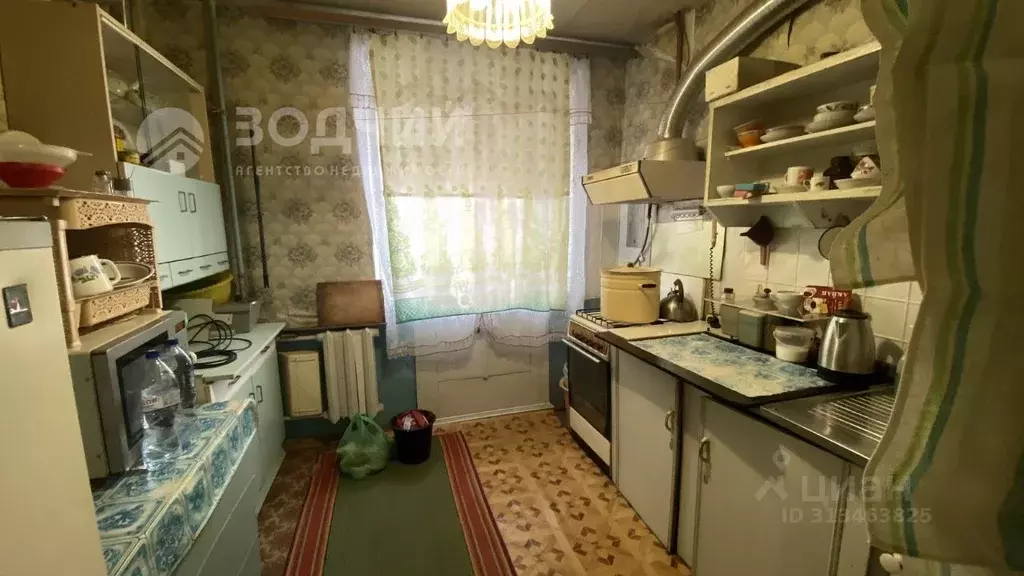 3-к кв. Чувашия, Цивильск Цивильский район, Юбилейная ул., 9 (68.6 м) - Фото 0