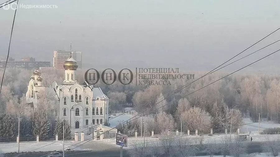 3-комнатная квартира: Кемерово, Ленинградский проспект, 30/3 (68.1 м) - Фото 0