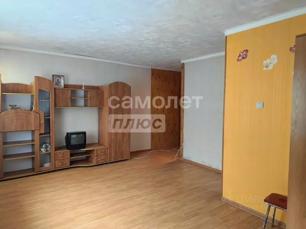 1-к кв. Белгородская область, Губкин ул. Белинского, 8 (30.9 м) - Фото 1