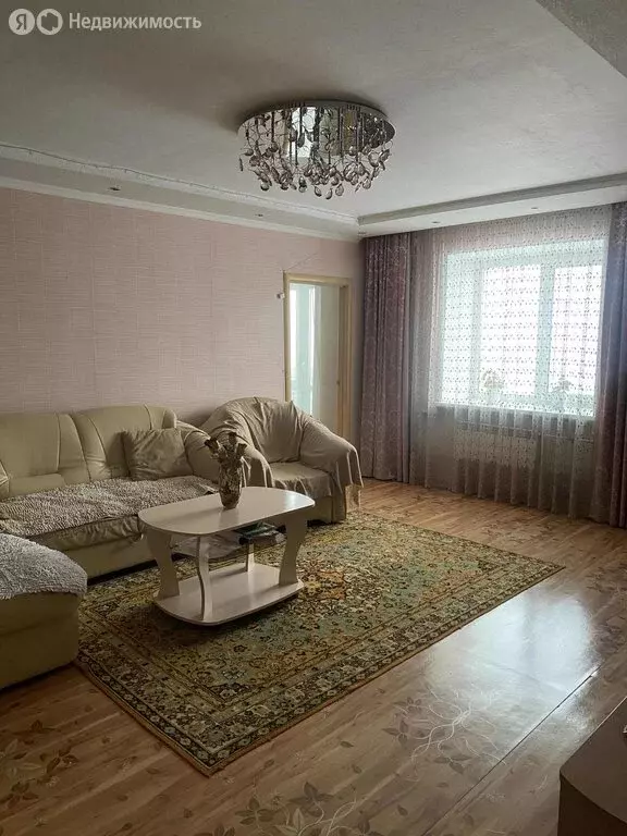 3-комнатная квартира: Якутск, улица Лермонтова, 107/2 (90 м) - Фото 1