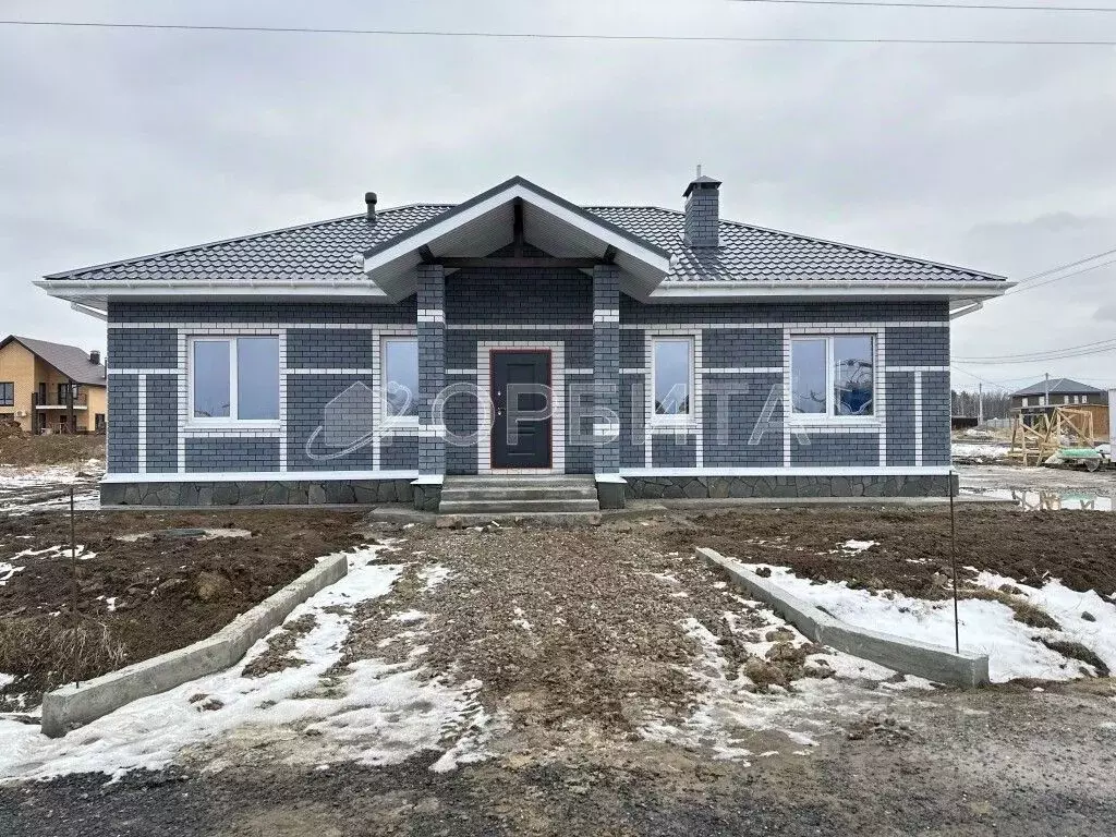Дом в Тюменская область, Тюменский муниципальный округ, с. Кулига ул. ... - Фото 1