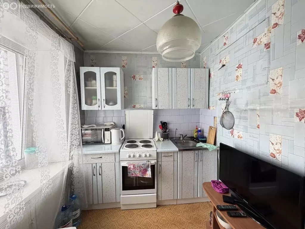 2-комнатная квартира: Кемерово, Белозёрная улица, 44А (43.4 м) - Фото 2