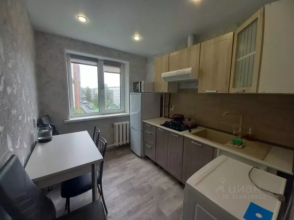 Квартира, 2 комнаты, 42 м - Фото 1
