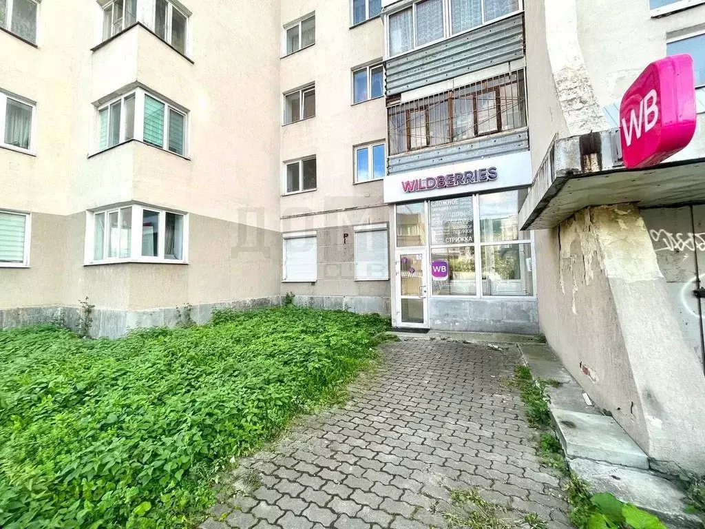 Торговая площадь в Свердловская область, Екатеринбург ул. Фурманова, ... - Фото 1