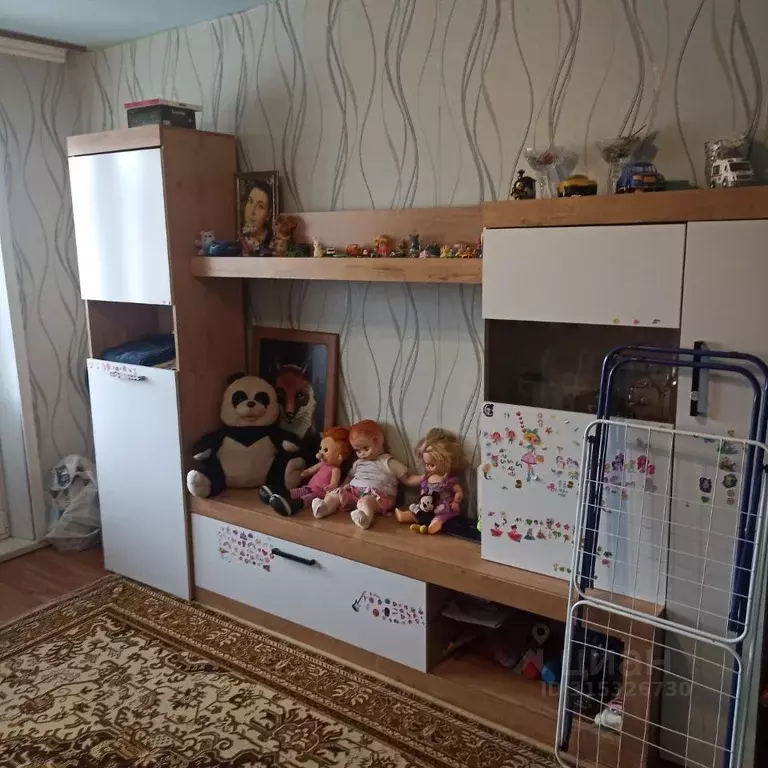 Комната Новосибирская область, Новосибирск ул. Кошурникова, 5/1 - Фото 1