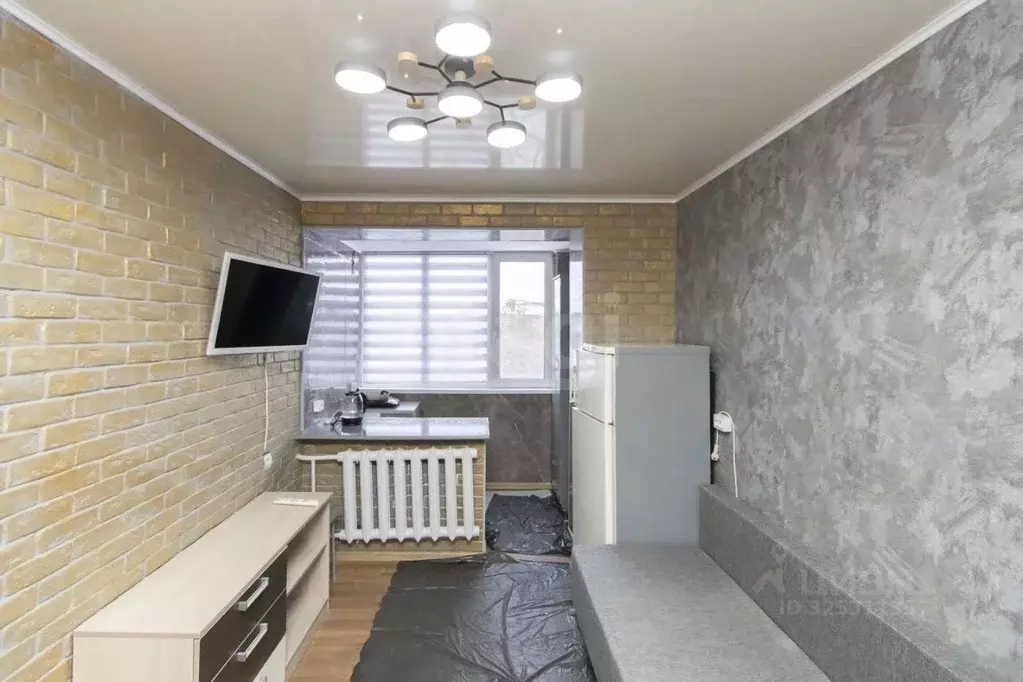 Студия Тюменская область, Тюмень Харьковская ул., 69а (12.9 м) - Фото 1