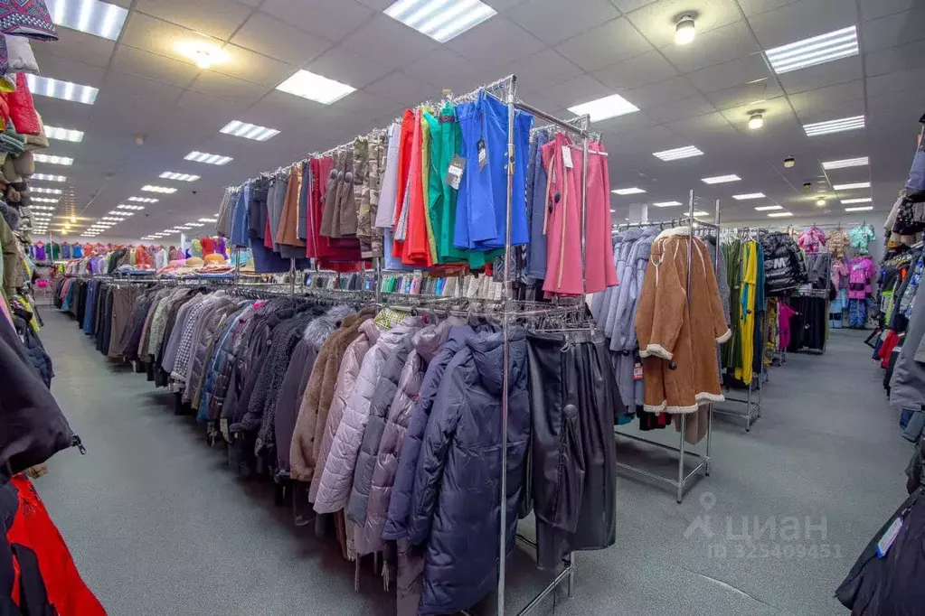 Торговая площадь в Ямало-Ненецкий АО, Новый Уренгой 2-й мкр, ул. ... - Фото 2