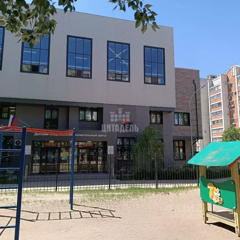 2-к кв. Воронежская область, Воронеж ул. Суворова, 65 (67.0 м) - Фото 1
