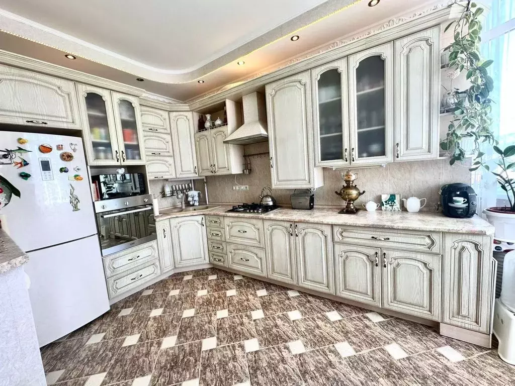 3-к кв. Краснодарский край, Геленджик ул. Майская, 9 (80.0 м) - Фото 1