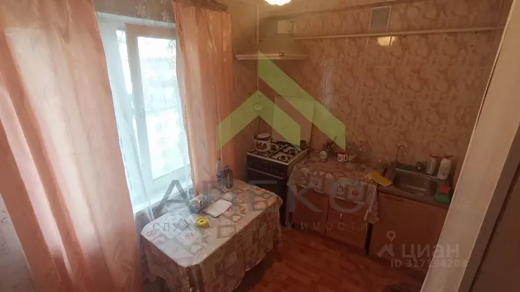 4-к кв. Воронежская область, Воронеж ул. Зои Космодемьянской, 9 (58.6 ... - Фото 0