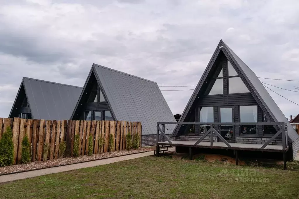 Дом в Самарская область, Ставропольский район, Верхние Белозерки ... - Фото 1