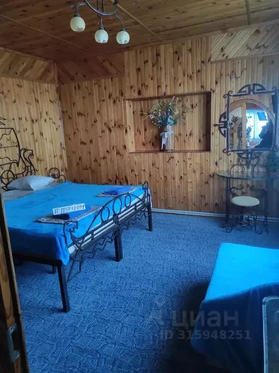 Дом в Крым, Алушта ул. Береговая, 15 (50 м) - Фото 1
