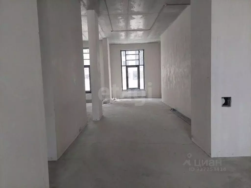 Помещение свободного назначения в Тюменская область, Тюмень ул. ... - Фото 1