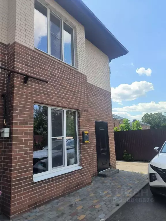 Таунхаус в Ростовская область, Аксай ул. Шевченко, 155 (100 м) - Фото 1