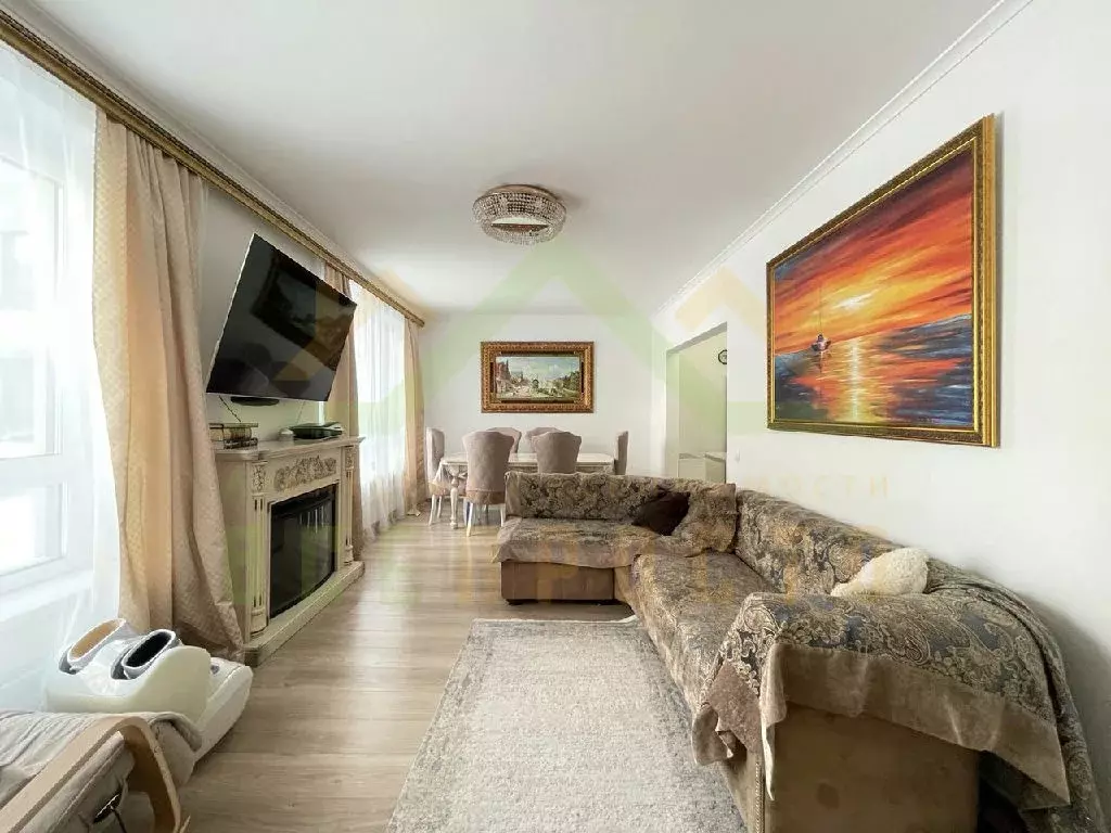 Продается 3-комнатная квартира - Фото 1