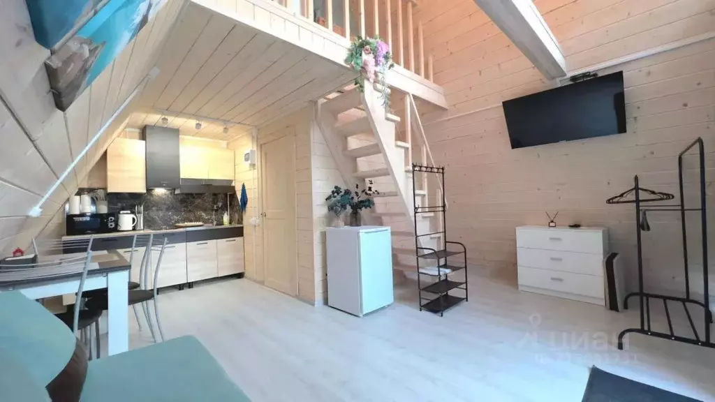 Дом в Карачаево-Черкесия, Зеленчукский район, с. Нижняя Ермоловка ул. ... - Фото 2