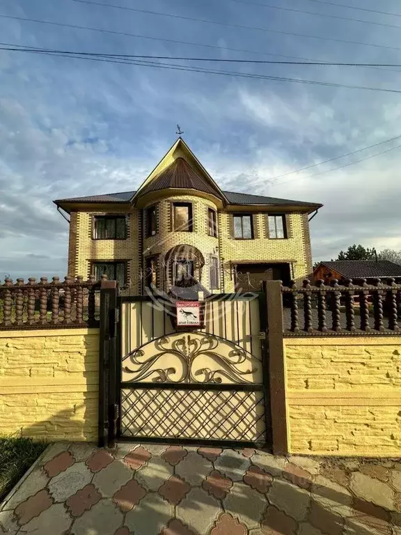 Дом в Алтайский край, Тогульский район, с. Тогул Березовая ул. (311 м) - Фото 0
