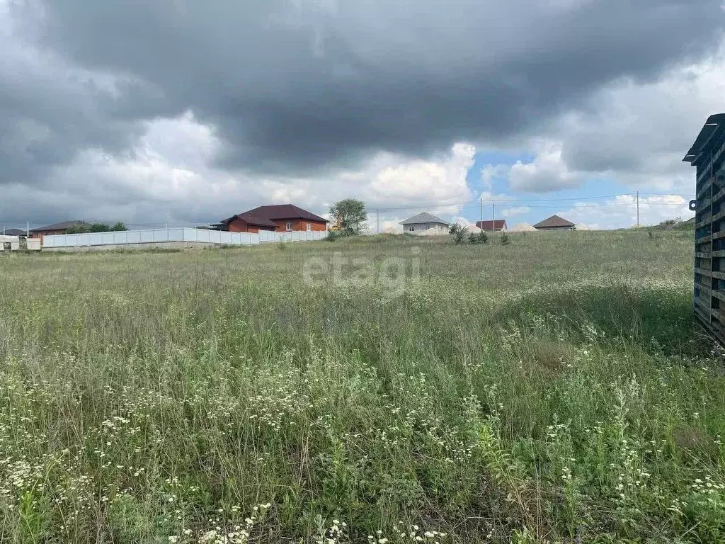 Участок в Белгородская область, Старый Оскол ул. Яружная, 12 (15.0 ... - Фото 0