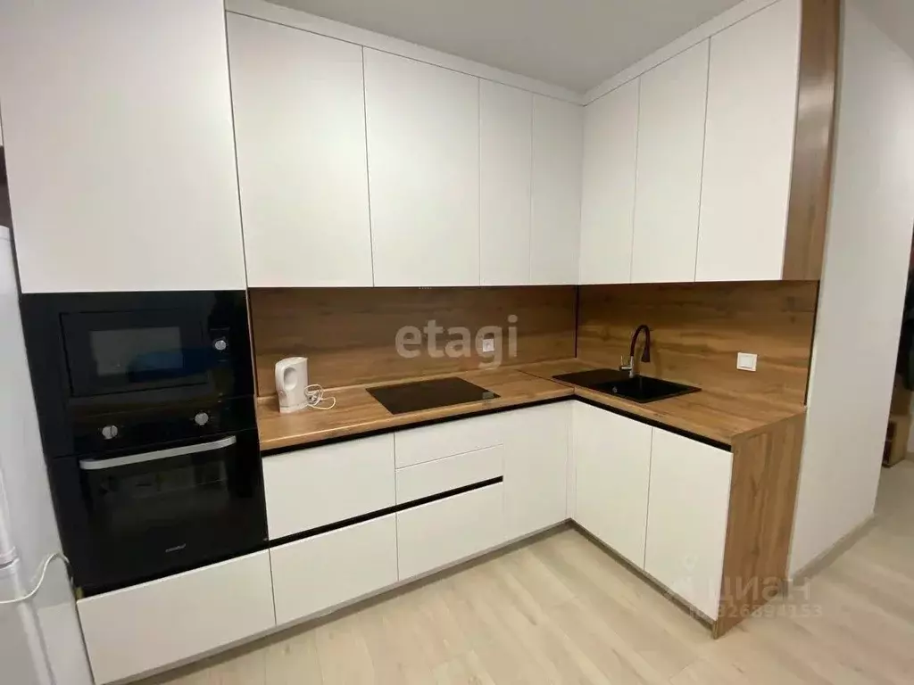 2-к кв. Тюменская область, Тюмень ул. Тимофея Чаркова, 91 (60.4 м) - Фото 1