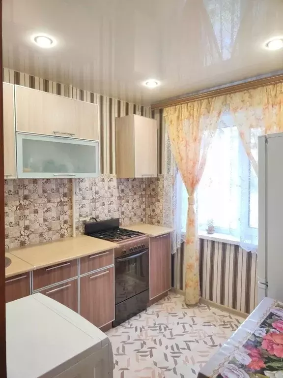 1-к кв. Омская область, Омск Нефтезаводская ул., 38 (30.0 м) - Фото 2