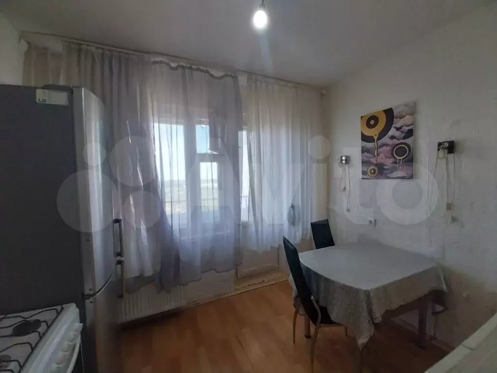 1-к. квартира, 38 м, 9/10 эт. - Фото 1