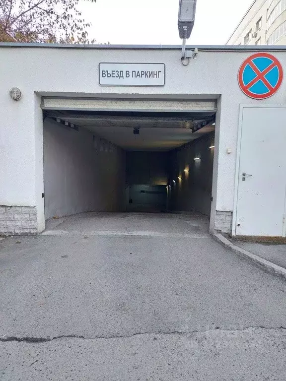 Гараж в Свердловская область, Екатеринбург ул. Белинского, 169А (17 м) - Фото 2