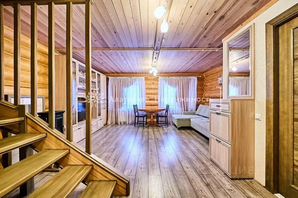 Дом в Томская область, Томск ул. Нарочанская, 7 (100 м) - Фото 1