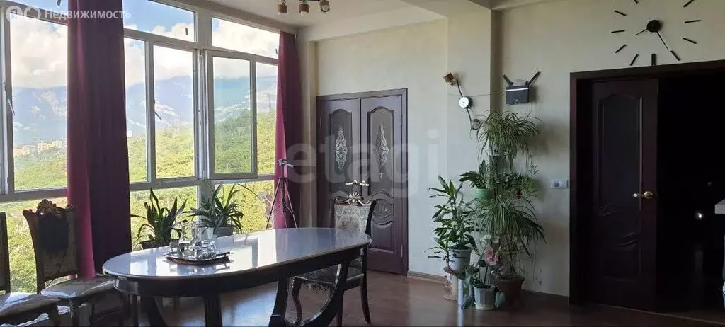 3-комнатная квартира: Восход, улица Авроры, 110 (134 м) - Фото 1
