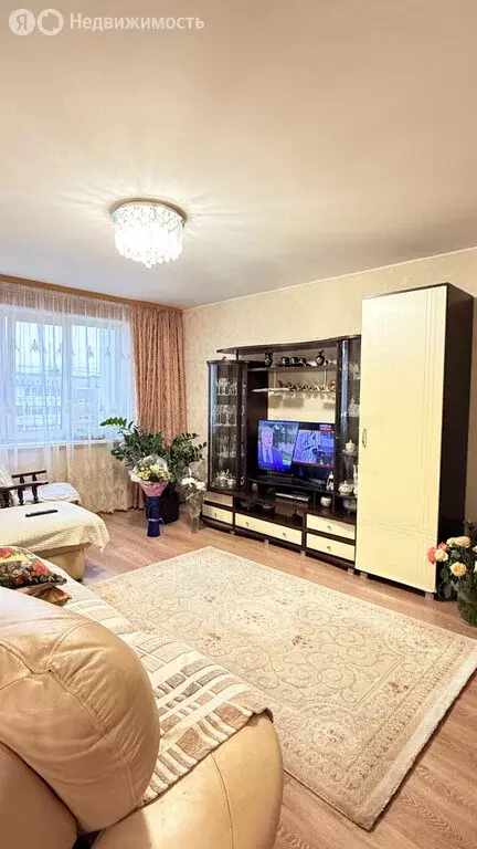 3-комнатная квартира: Екатеринбург, Латвийская улица, 43 (63.3 м) - Фото 1