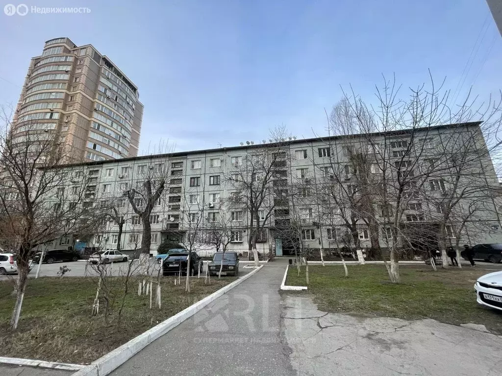 2-комнатная квартира: Махачкала, улица Лаптиева, 83 (65 м) - Фото 1