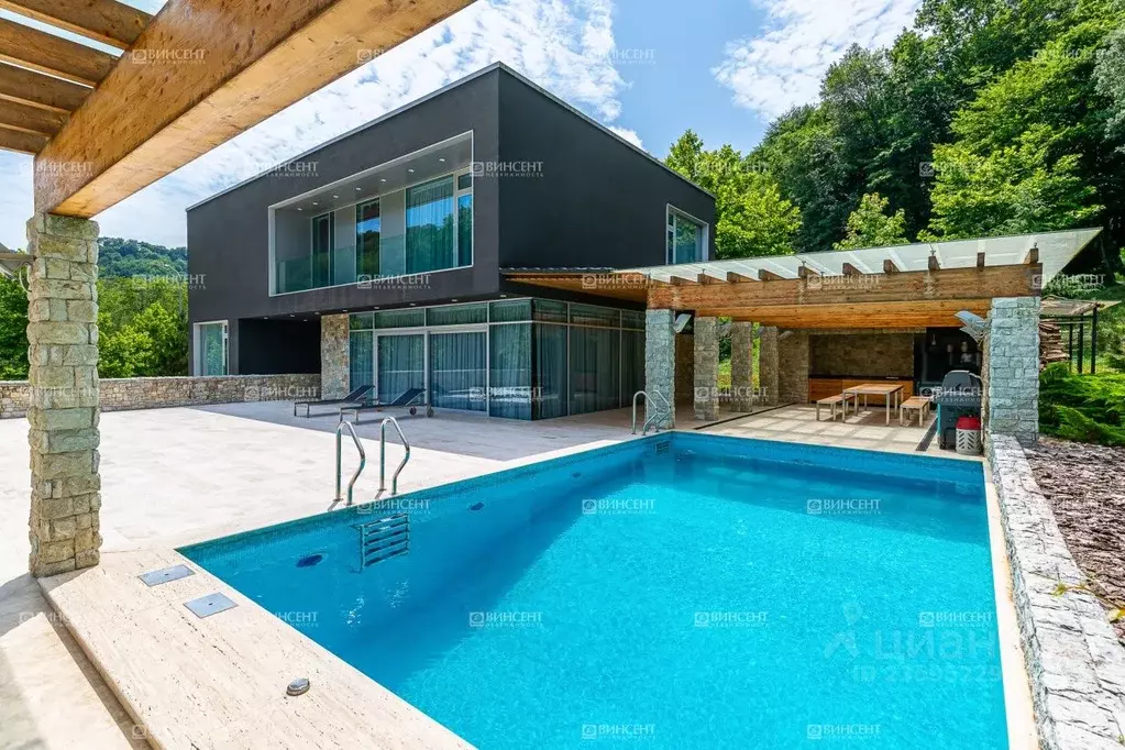 Дом в Краснодарский край, Сочи городской округ, с. Орел-Изумруд ул. ... - Фото 1