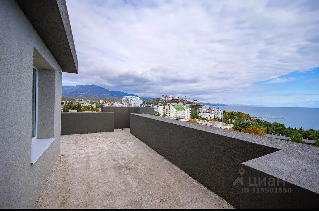 3-к кв. Крым, Алушта ул. Володарского, 9 (100.3 м) - Фото 0