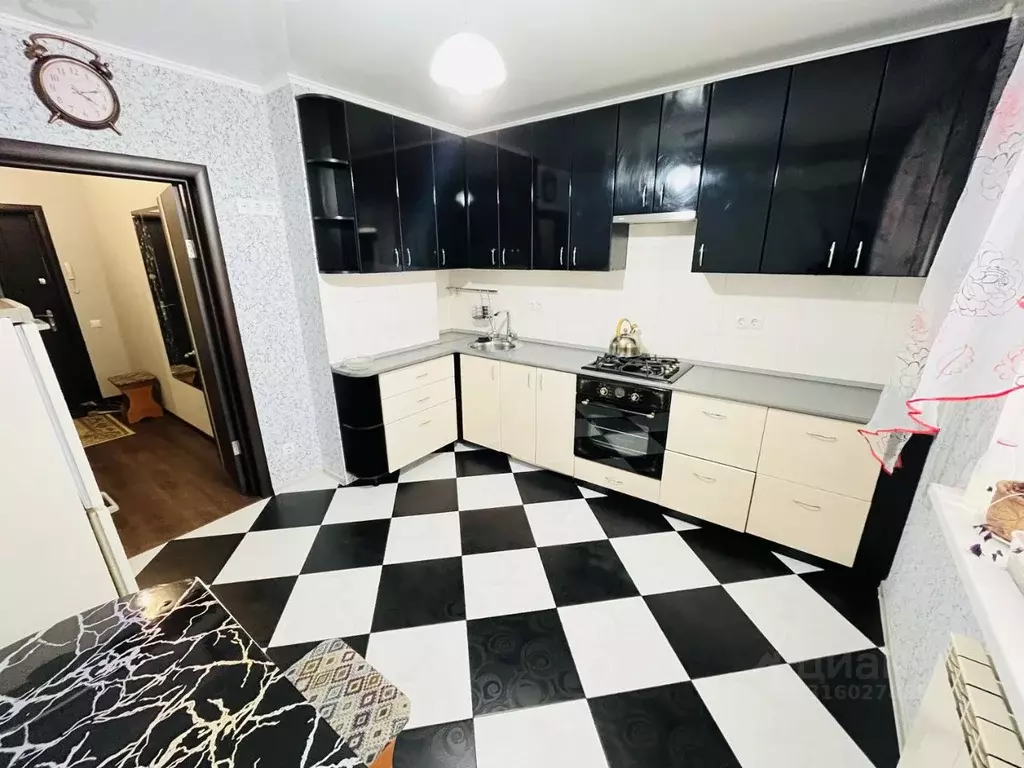 1-к кв. Саратовская область, Саратов Заводская ул., 2/1 (43.0 м) - Фото 0