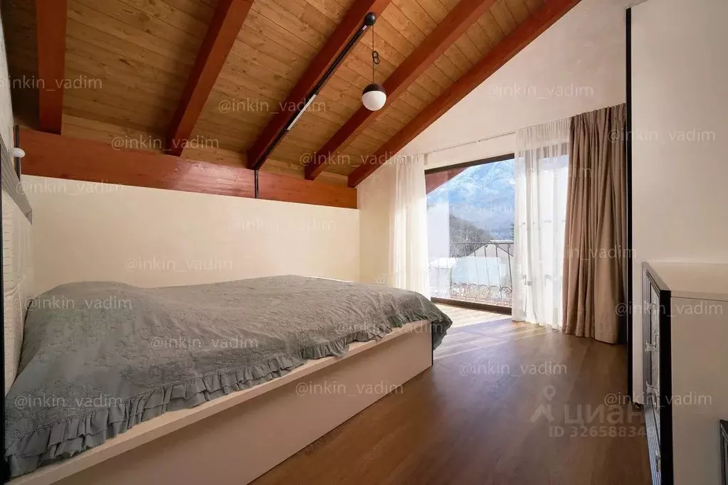 Дом в Краснодарский край, Сочи городской округ, Красная Поляна пгт  ... - Фото 2