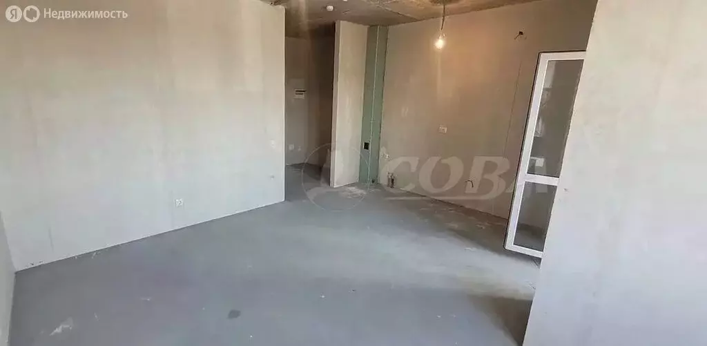 Квартира-студия: Тюмень, улица Василия Малкова, 5 (28.8 м) - Фото 2