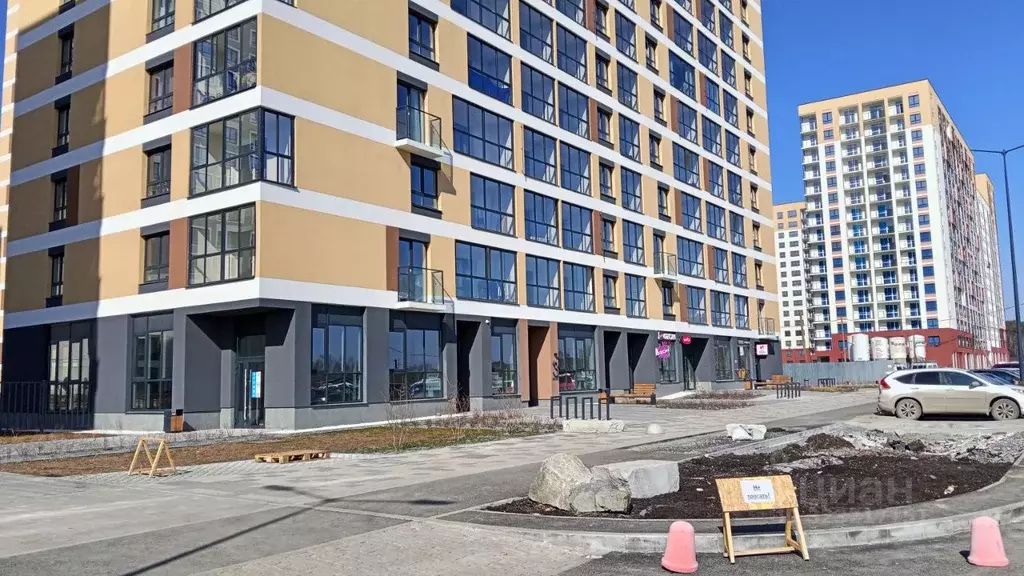 Торговая площадь в Свердловская область, Екатеринбург ул. Паригория ... - Фото 2