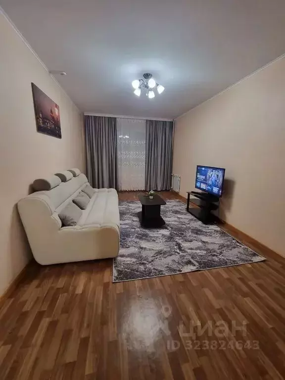 3-к кв. Курская область, Курск просп. Вячеслава Клыкова, 75 (80.0 м) - Фото 1